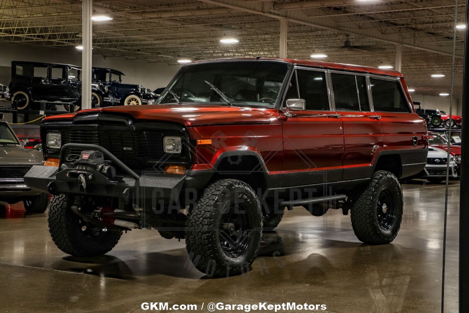 Jeep-Wagoneer-SUV-1985-Burgundy-Brown-2652-7