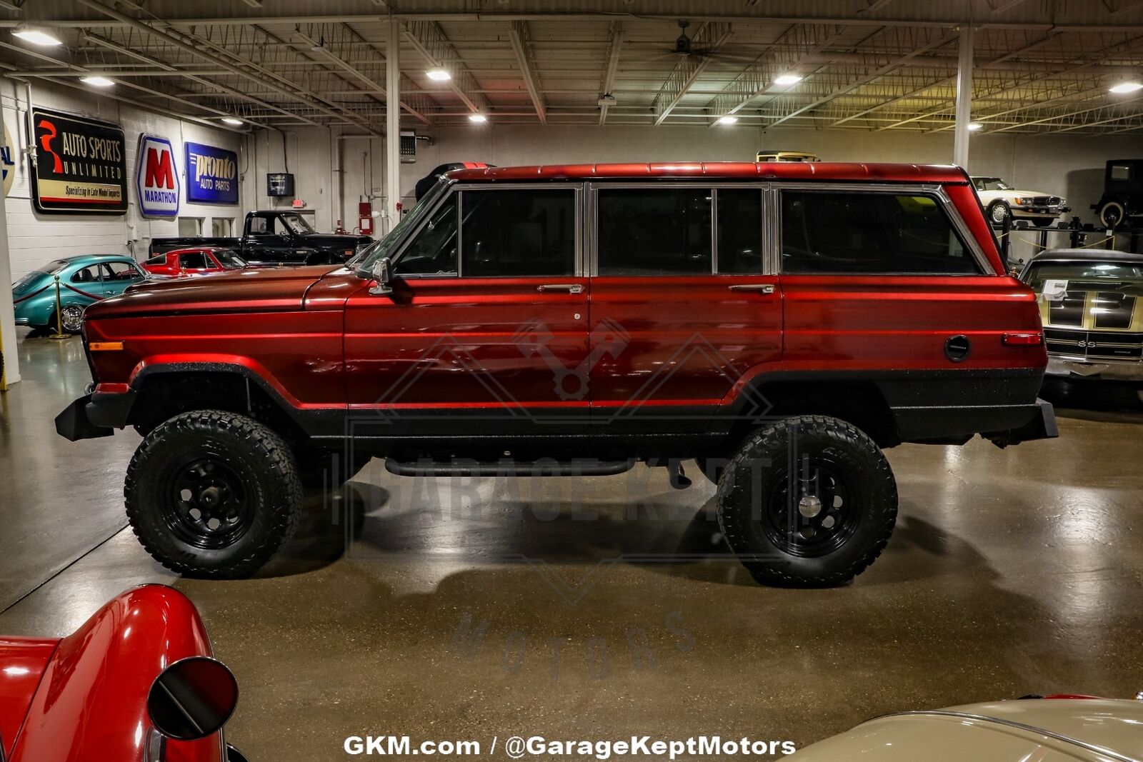 Jeep-Wagoneer-SUV-1985-Burgundy-Brown-2652-9