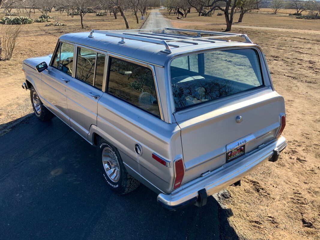 Jeep-Wagoneer-SUV-1987-Gray-Burgandy-239540-2