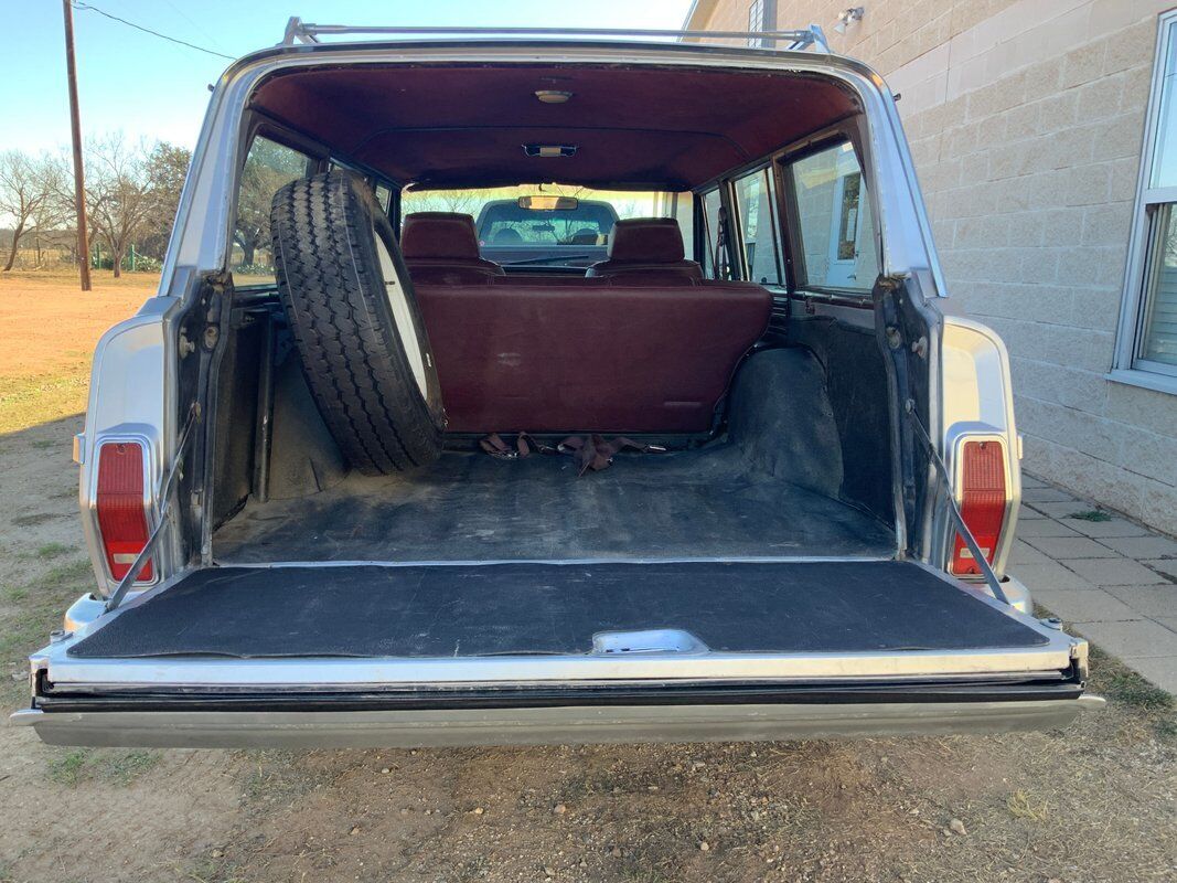 Jeep-Wagoneer-SUV-1987-Gray-Burgandy-239540-3