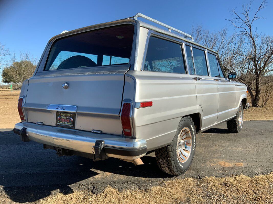 Jeep-Wagoneer-SUV-1987-Gray-Burgandy-239540-4