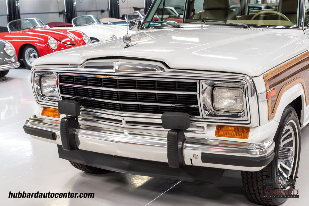 Jeep-Wagoneer-SUV-1991-White-Tan-196760-11