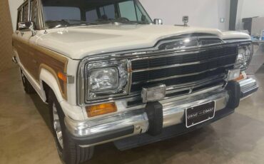 Jeep-Wagoneer-limited-1983-white-114263-10