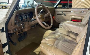 Jeep-Wagoneer-limited-1983-white-114263-22