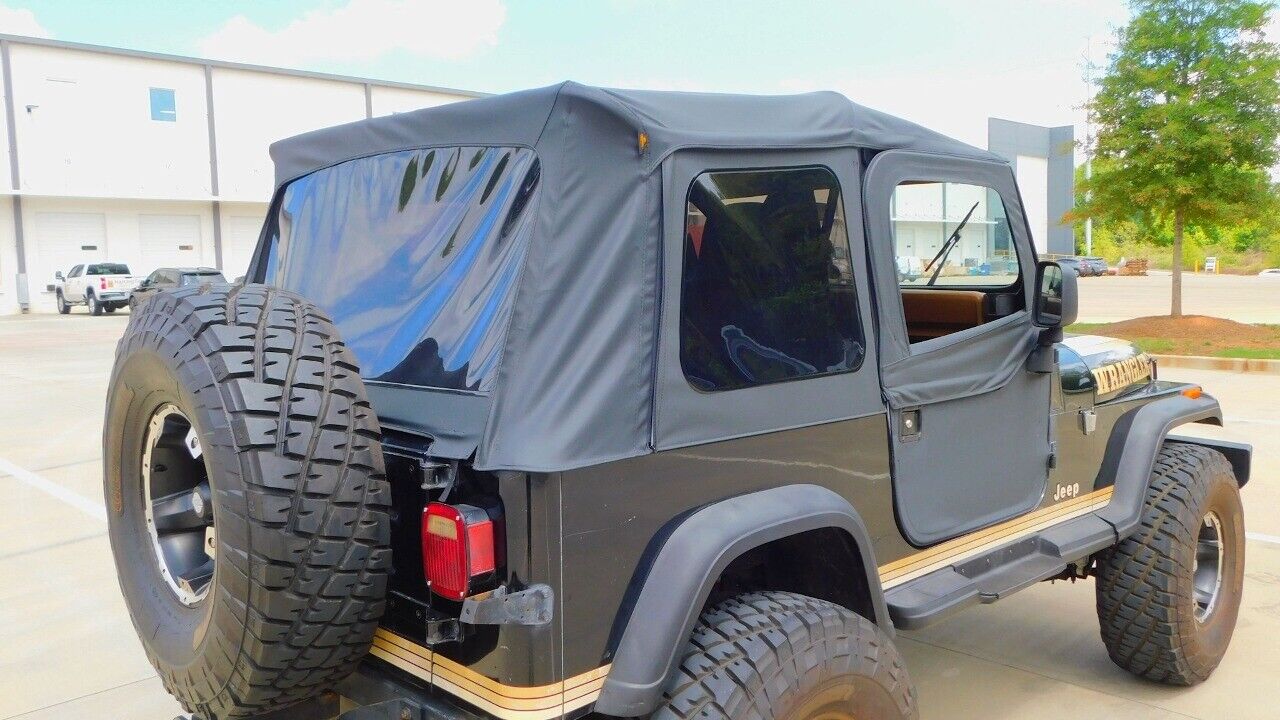 Jeep-Wrangler-1987-Black-Gray-128828-3