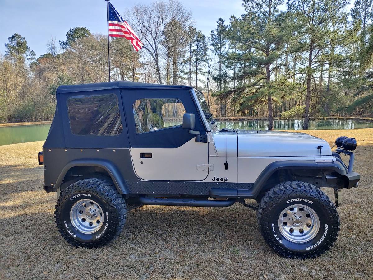 Jeep-Wrangler-1987-silver-268760-9