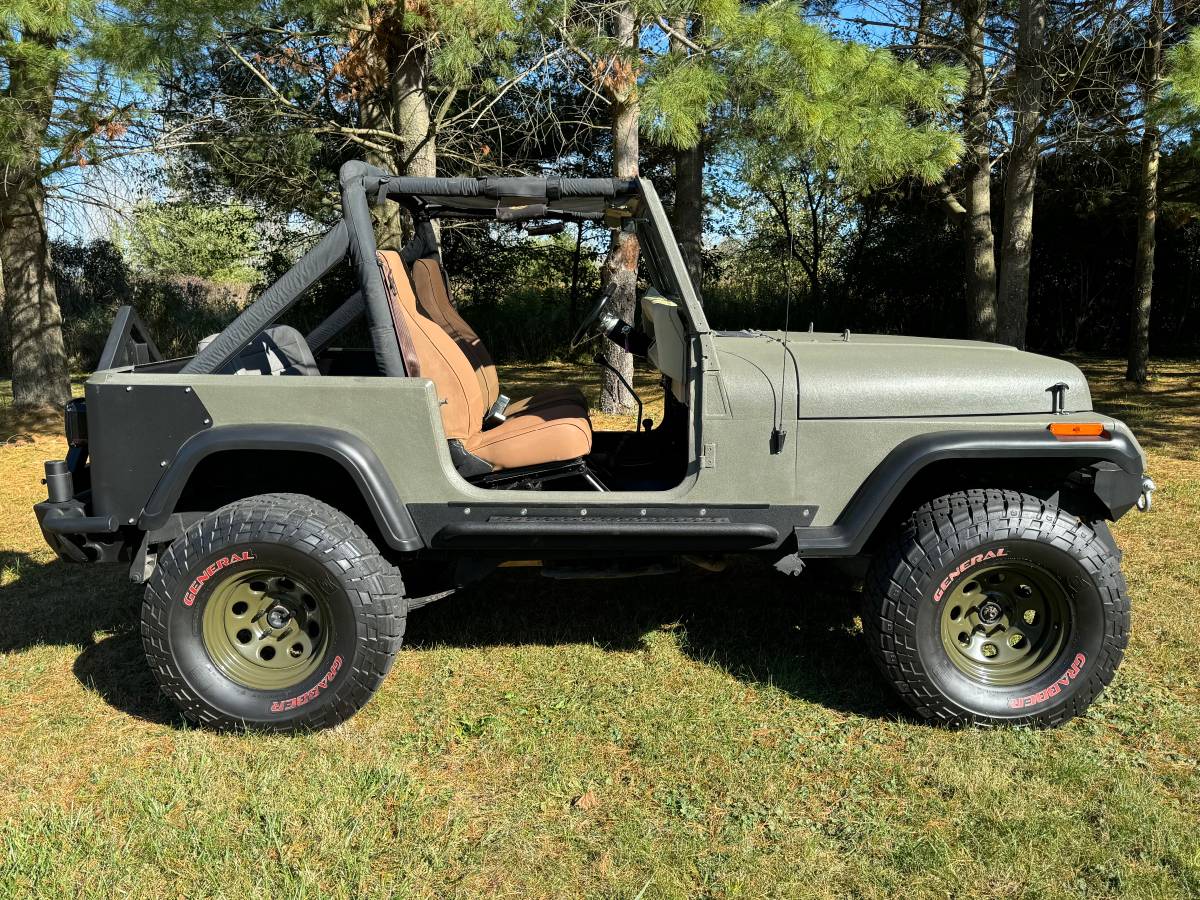 Jeep-Wrangler-1988-green-275472-2