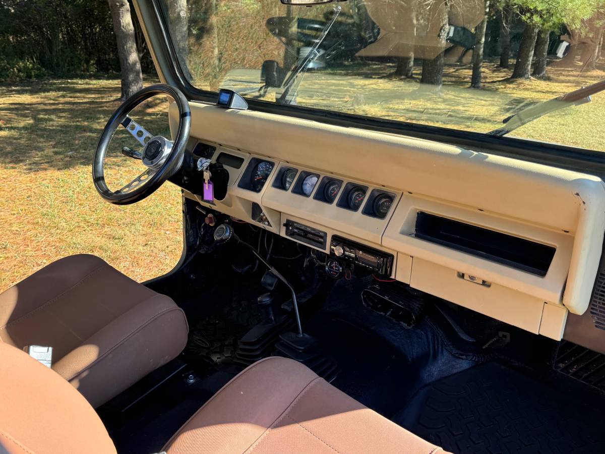 Jeep-Wrangler-1988-green-275472-5