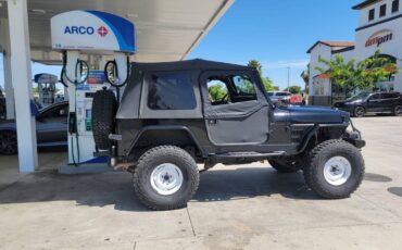 Jeep-Wrangler-1994-black-257494-2