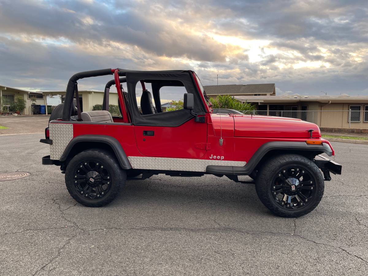 Jeep-Wrangler-1995-249448-9