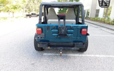 Jeep-Wrangler-1995-Green-Green-126319-4