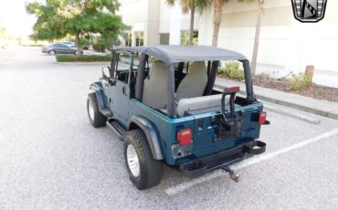 Jeep-Wrangler-1995-Green-Green-126319-9