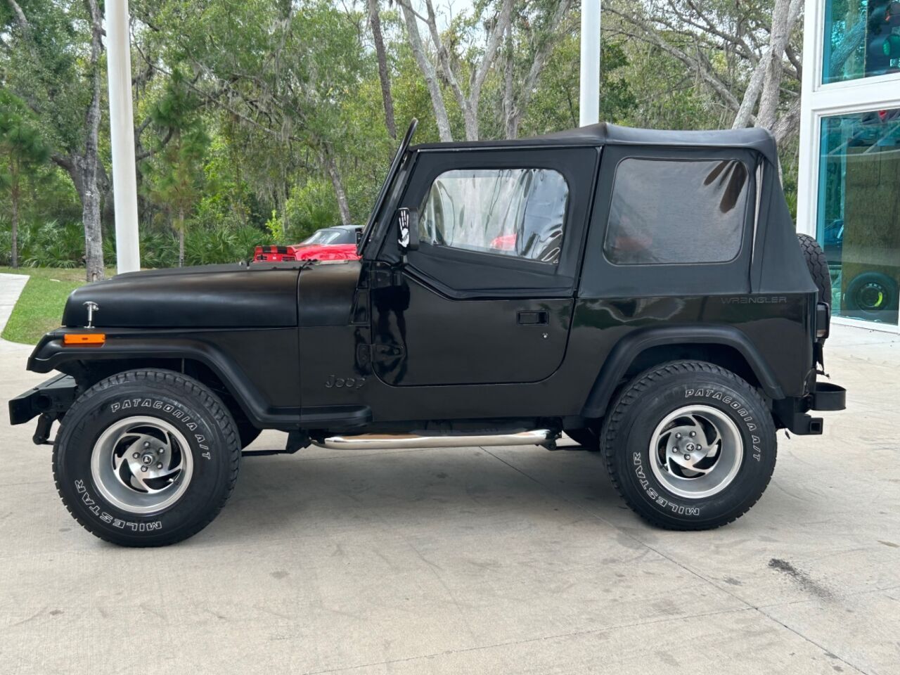 Jeep-Wrangler-SUV-1993-Black-Gray-321668-10