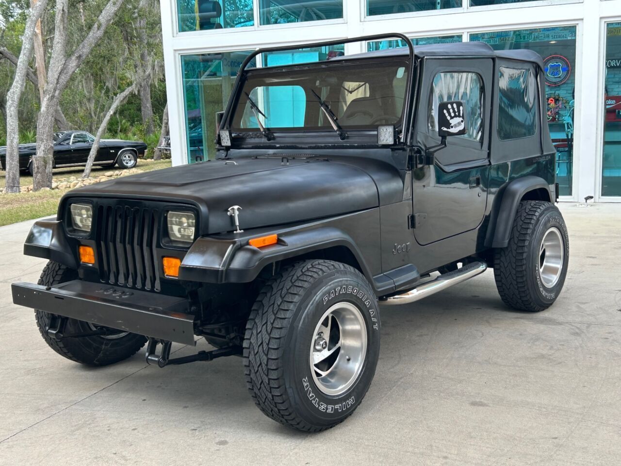 Jeep-Wrangler-SUV-1993-Black-Gray-321668-11