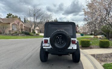 Jeep-Wrangler-yj-1994-white-270369-2