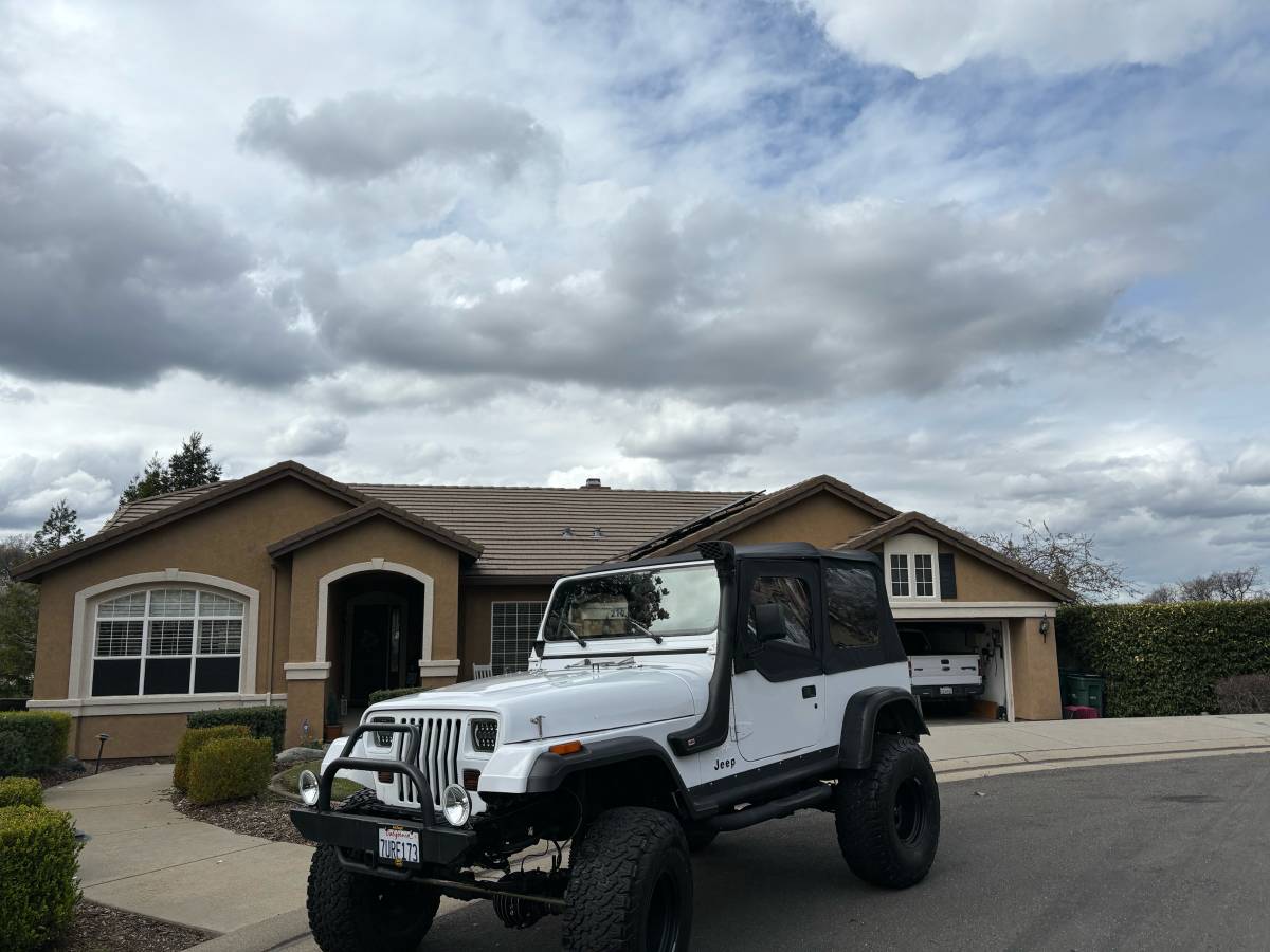 Jeep-Wrangler-yj-1994-white-270369-6