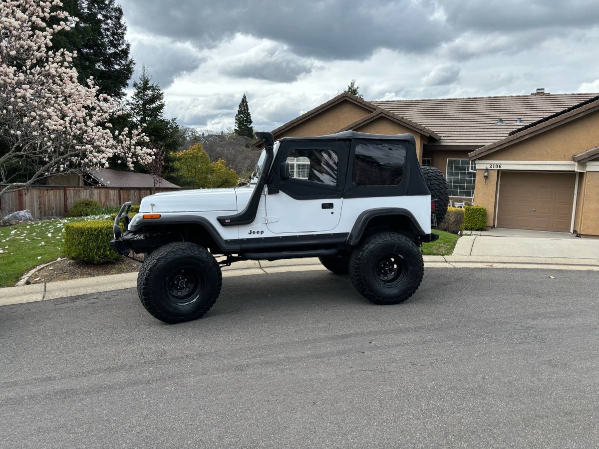 Jeep-Wrangler-yj-1994-white-270369-7