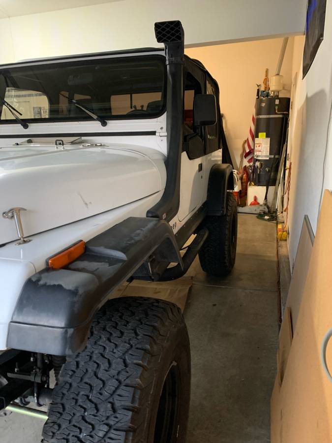 Jeep-Wrangler-yj-1994-white-270369-9