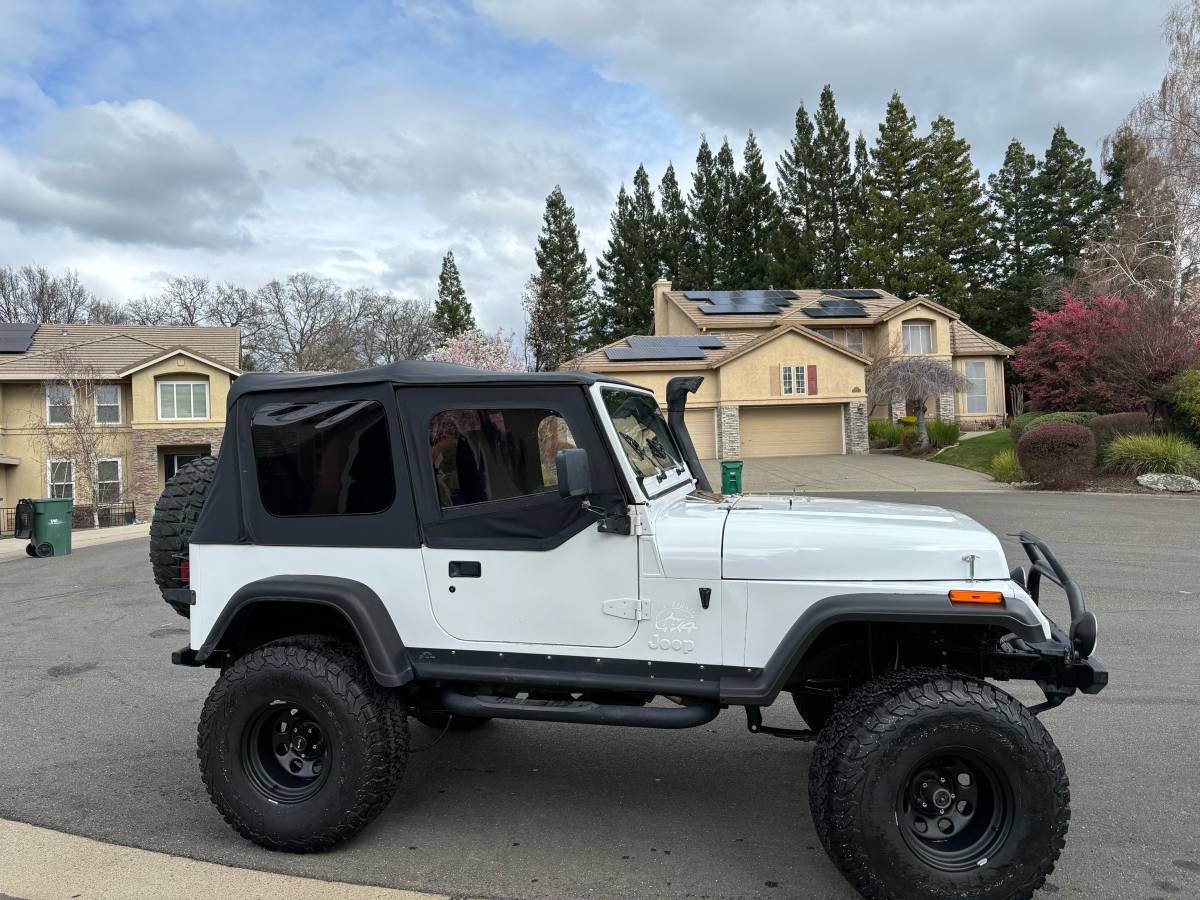 Jeep-Wrangler-yj-1994-white-270369