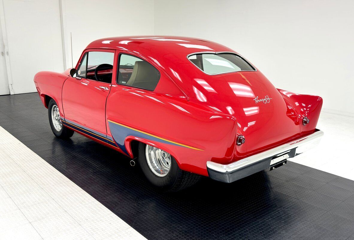 Kaiser-Henry-J-Coupe-1951-Red-51056-2