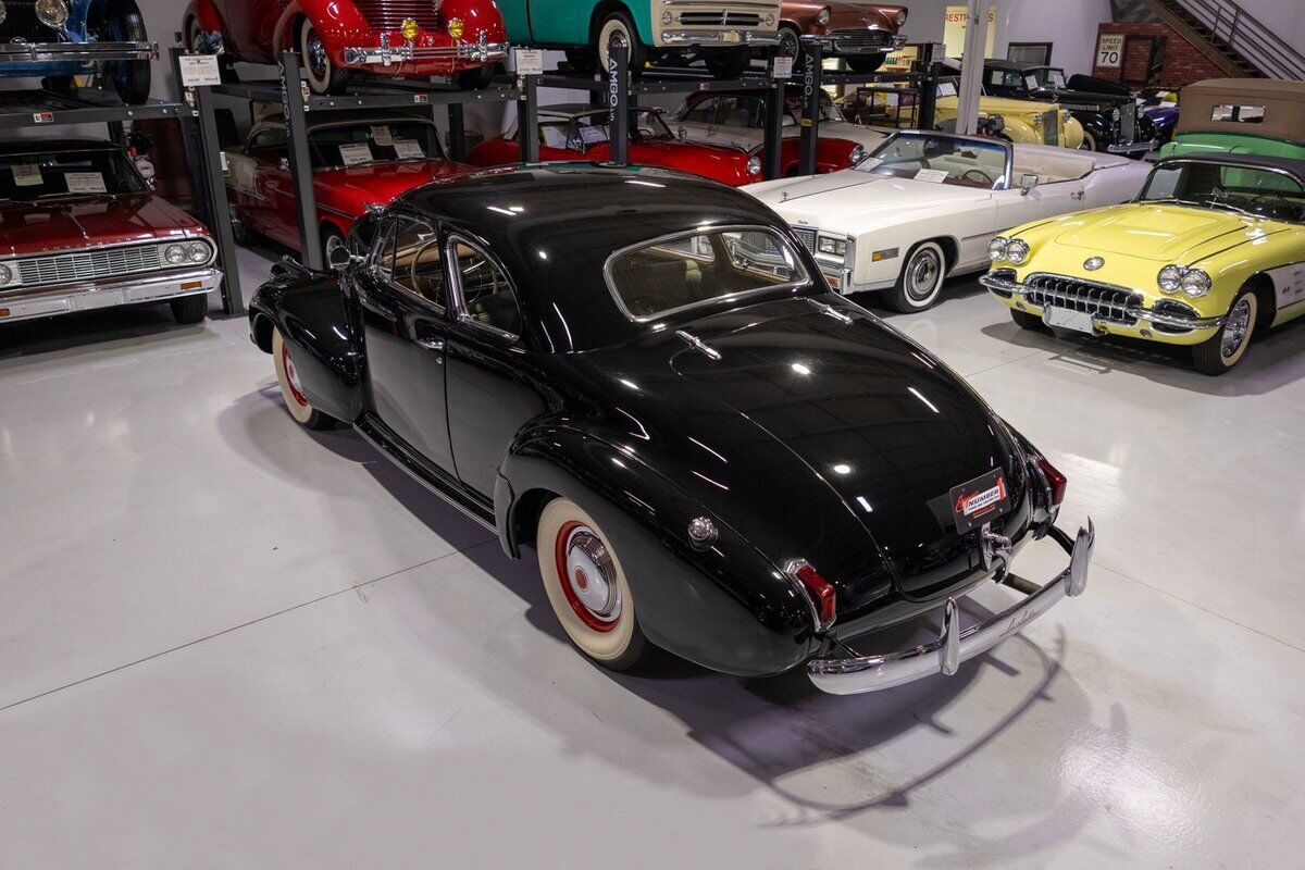 LaSalle-Series-52-Special-Coupe-Coupe-1940-Black-Tan-56329-10