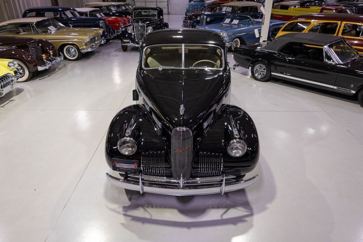 LaSalle-Series-52-Special-Coupe-Coupe-1940-Black-Tan-56329-5