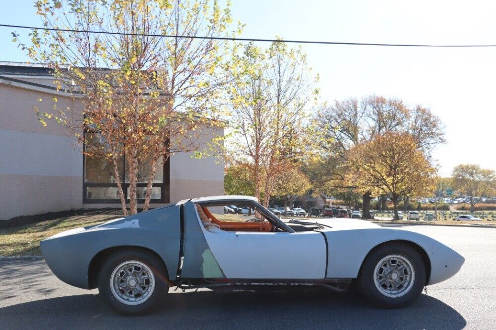 Lamborghini-Miura-Coupe-1970-Primer-Beige-0-2