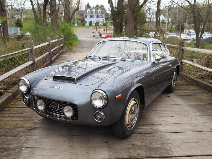 Lancia-Flaminia-Coupe-1963-Gray-cream-0-1