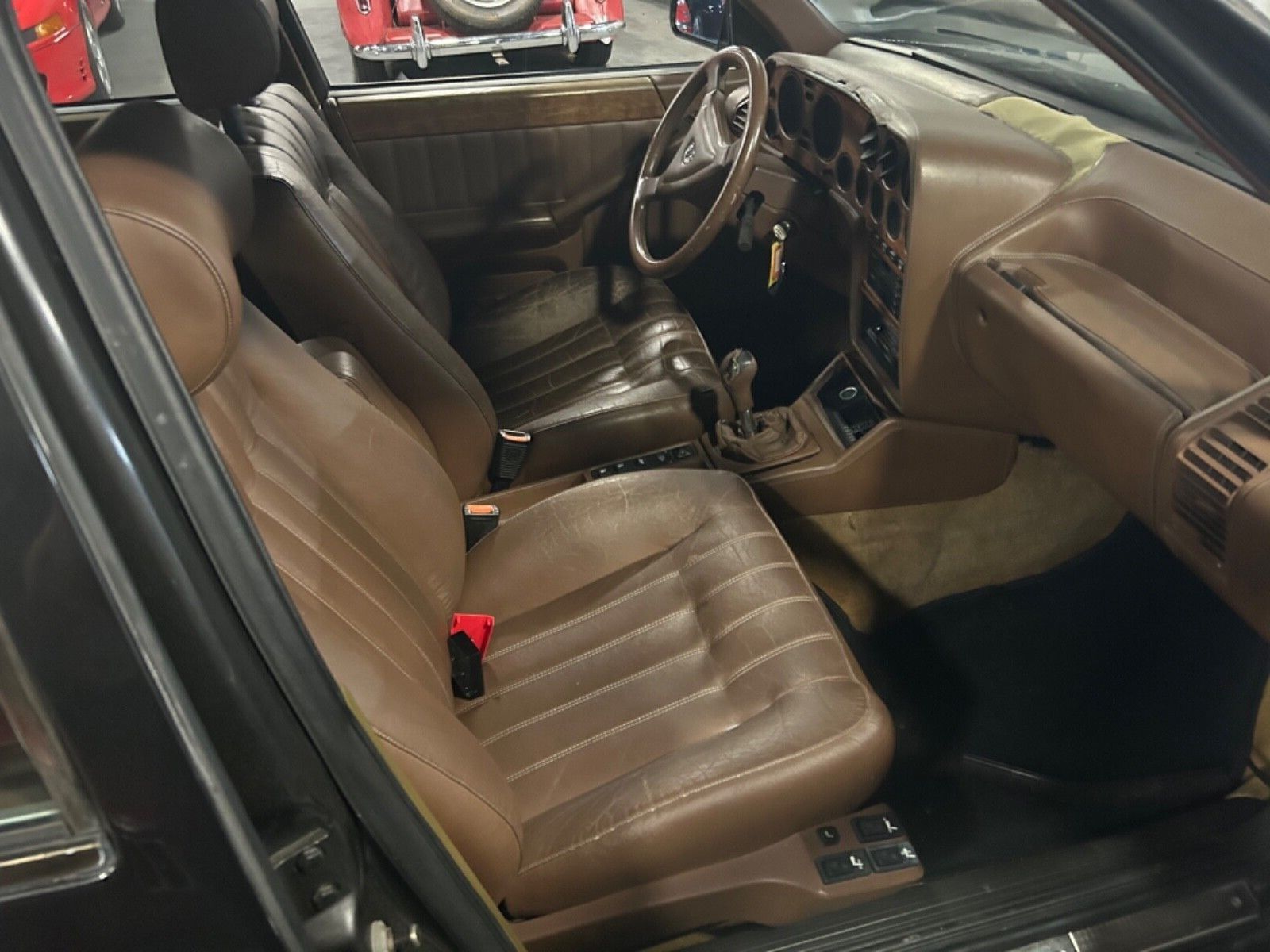 Lancia-Other-Berline-1990-Black-Tan-110269-15