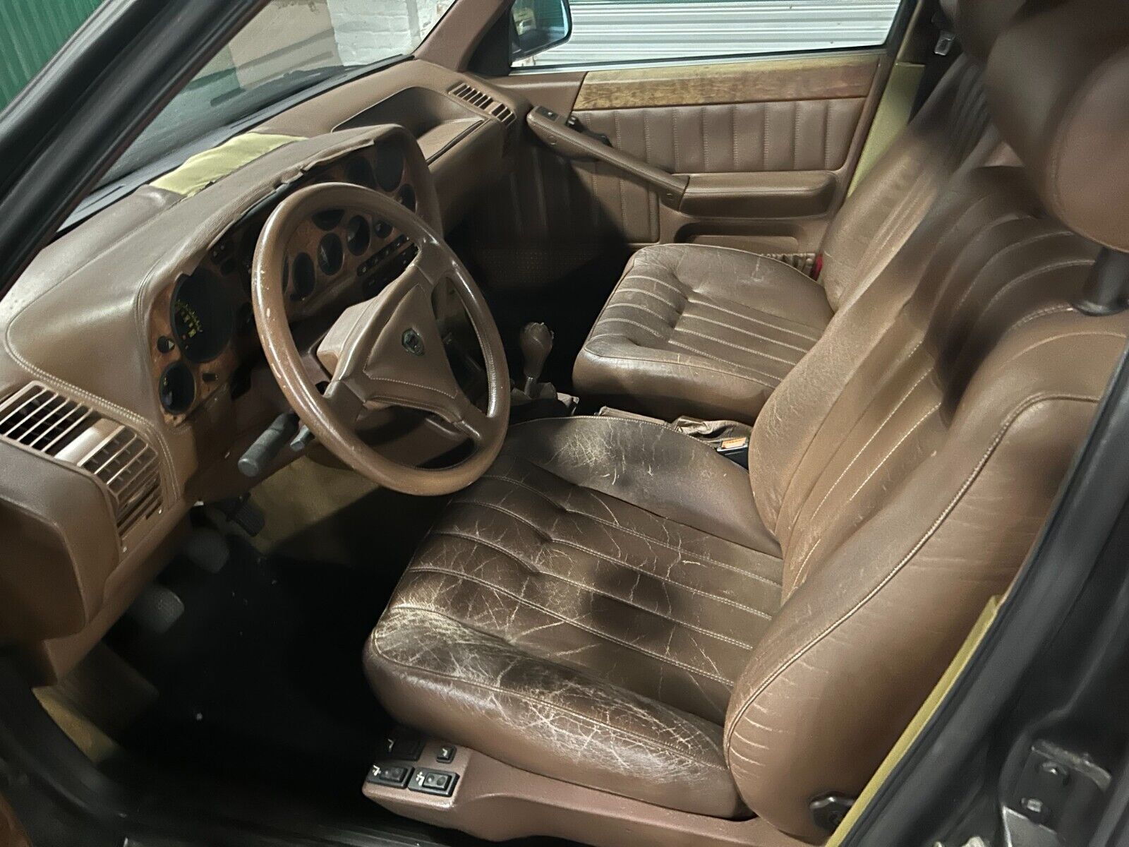 Lancia-Other-Berline-1990-Black-Tan-110269-25