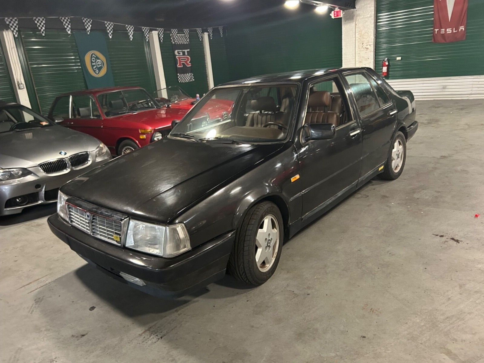 Lancia-Other-Berline-1990-Black-Tan-110269-3