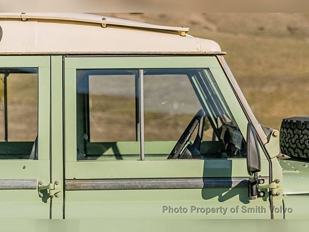 Land-rover-109-series-iia-1967-custom-46122-12