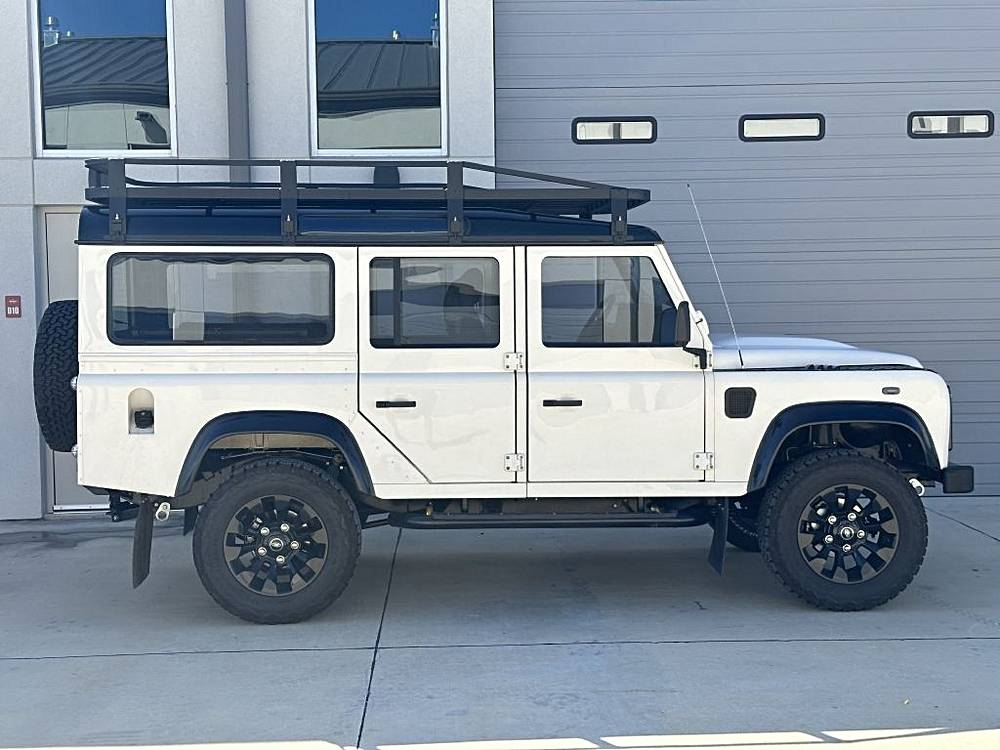 Land-rover-Defender-110-1990-white-1432-13