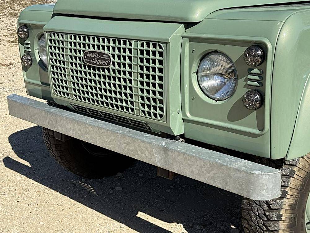 Land-rover-Defender-110-diesel-1992-green-5-10