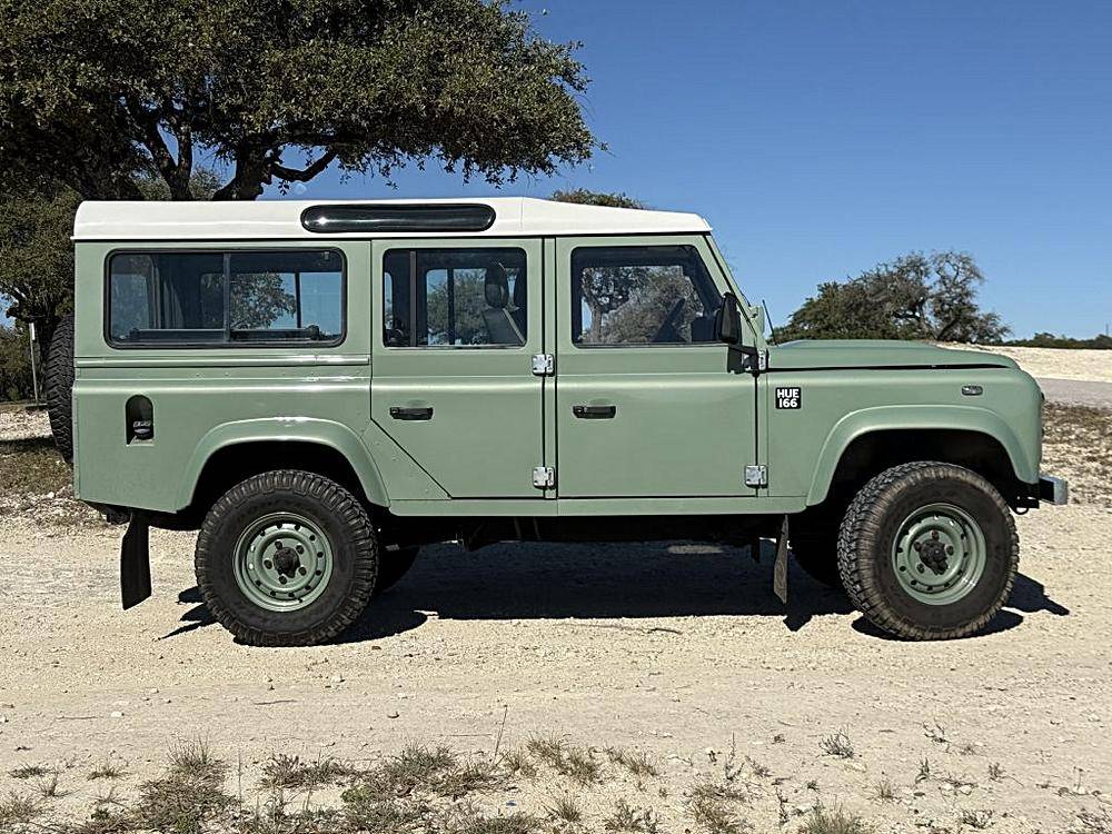 Land-rover-Defender-110-diesel-1992-green-5-13