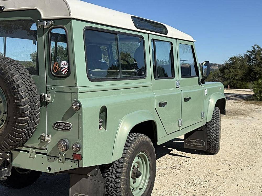 Land-rover-Defender-110-diesel-1992-green-5-18