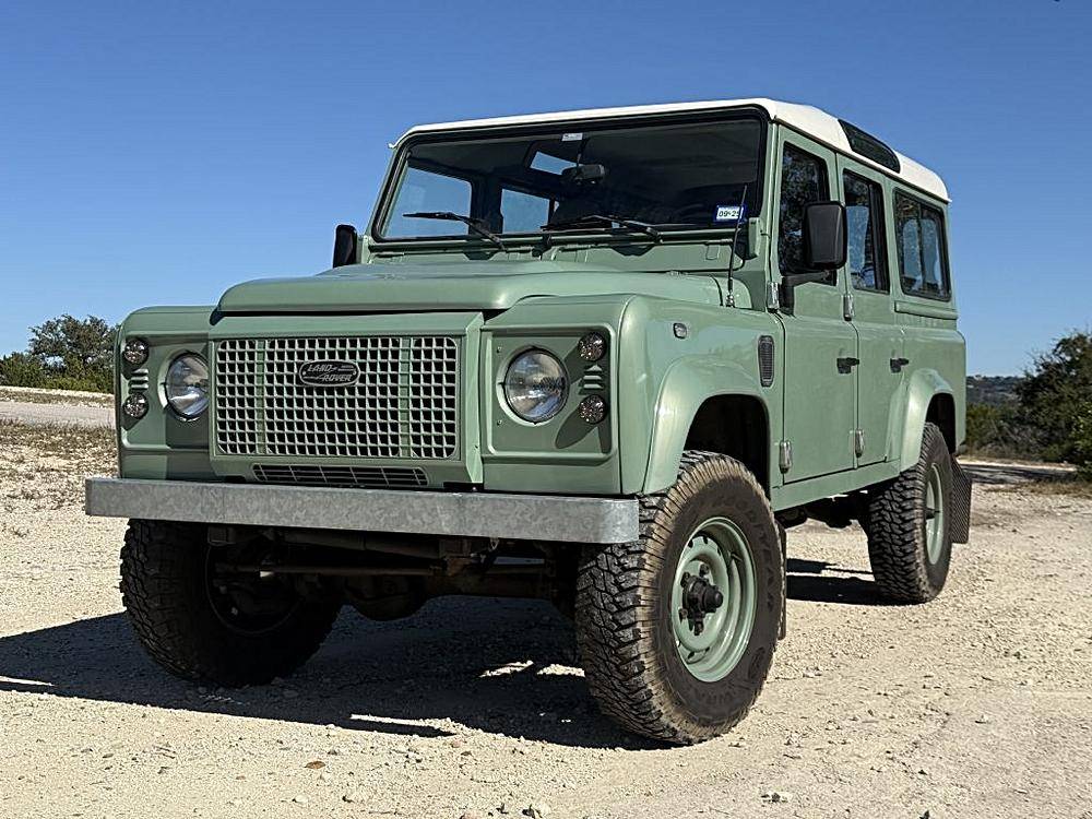 Land-rover-Defender-110-diesel-1992-green-5-8