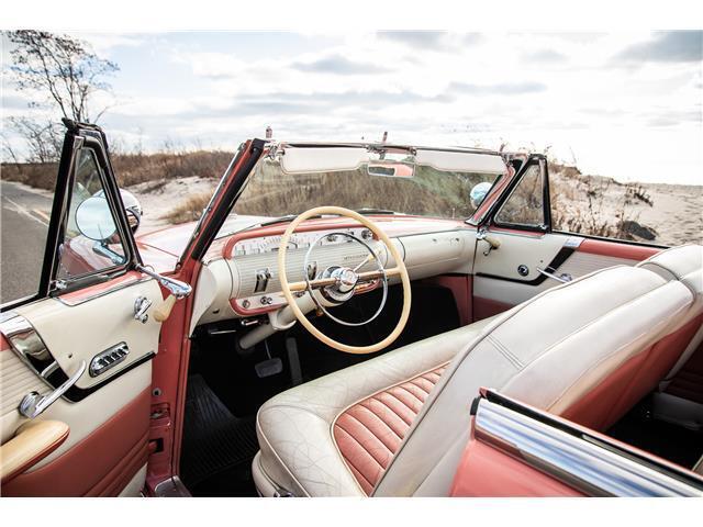 Lincoln-Capri-1955-Coral-White-93057-14