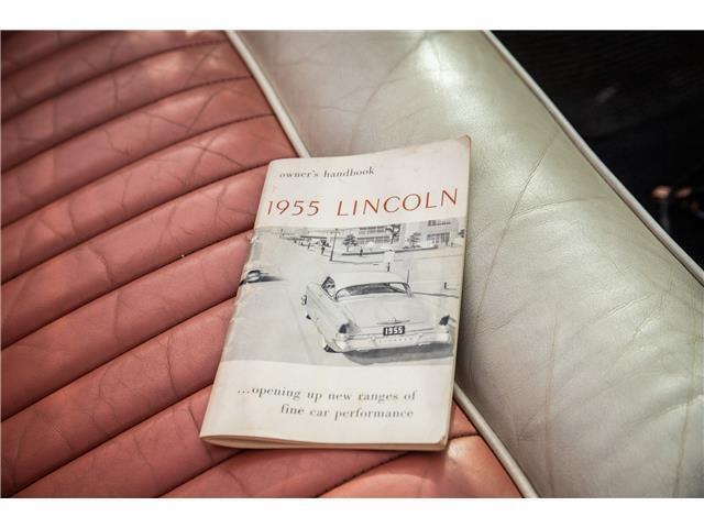 Lincoln-Capri-1955-Coral-White-93057-15