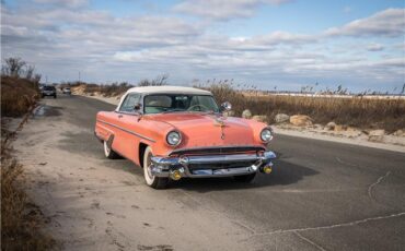 Lincoln-Capri-1955-Coral-White-93057-25