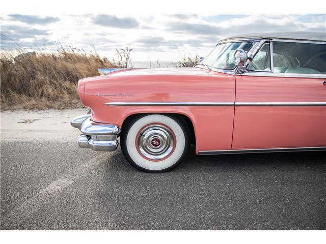 Lincoln-Capri-1955-Coral-White-93057-27