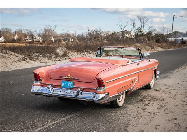 Lincoln-Capri-1955-Coral-White-93057-4