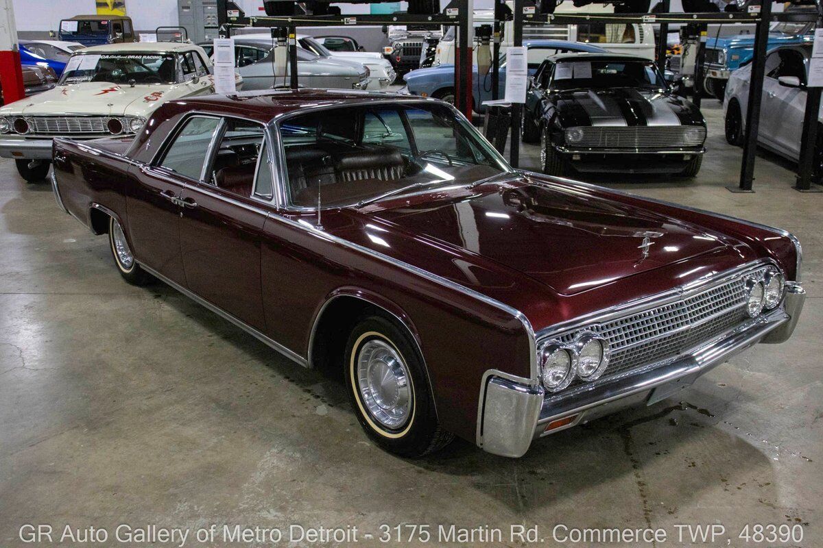 Lincoln-Continental-1963-Burgundy-Red-121765-8