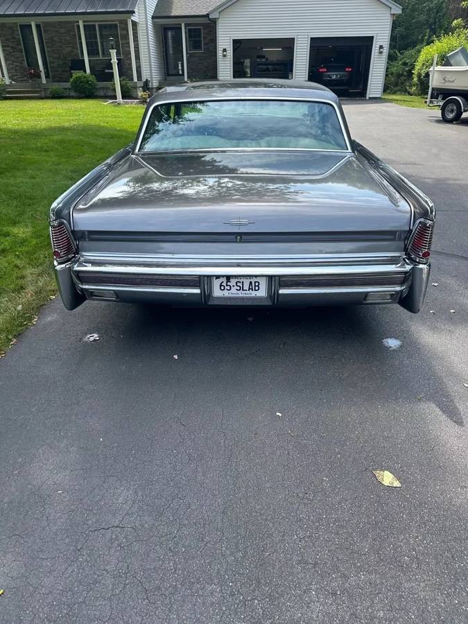 Lincoln-Continental-1965-grey-805-3