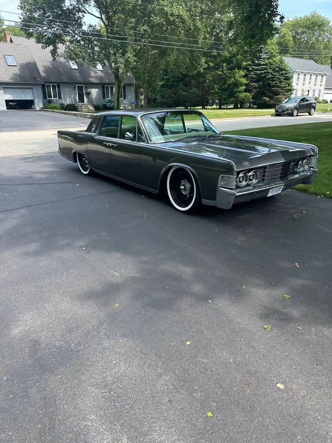 Lincoln-Continental-1965-grey-805-4