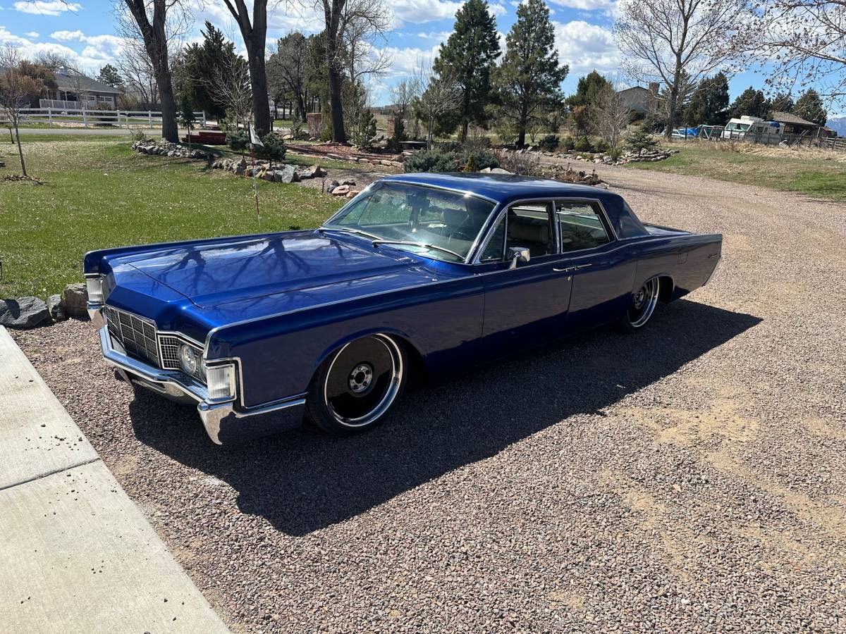 Lincoln-Continental-1969-blue-53108-1