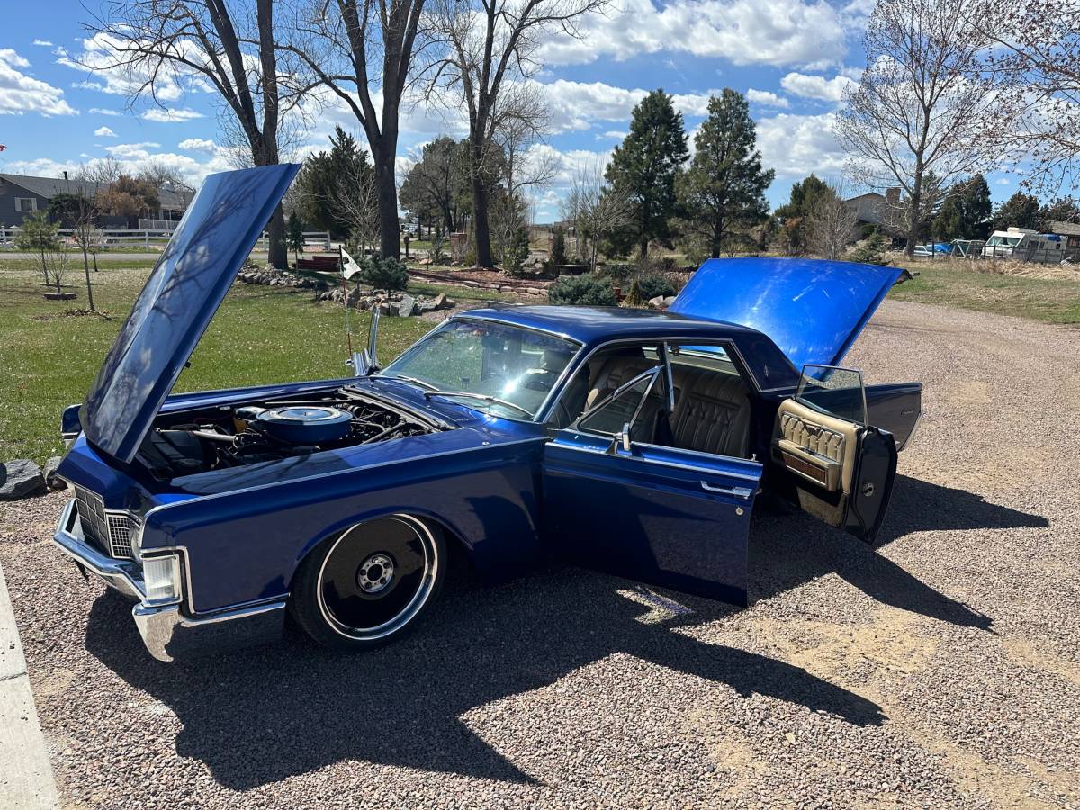 Lincoln-Continental-1969-blue-53108-6