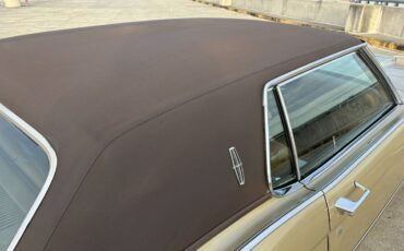 Lincoln-Continental-1970-78858-17