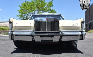 Lincoln-Continental-1970-Yellow-Gold-129440-9