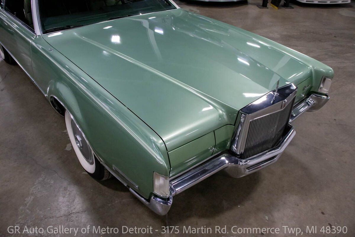 Lincoln-Continental-1972-Green-Green-150147-11